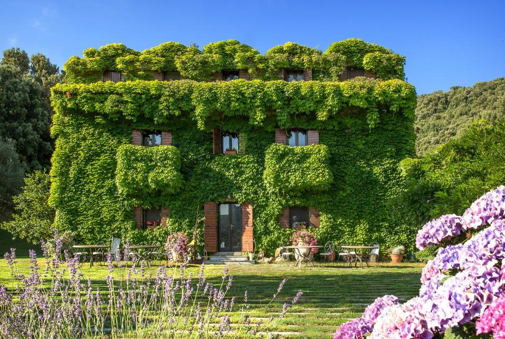 L'Agnata Di De Andre Boutique Hotel Tempio Pausania Kültér fotó