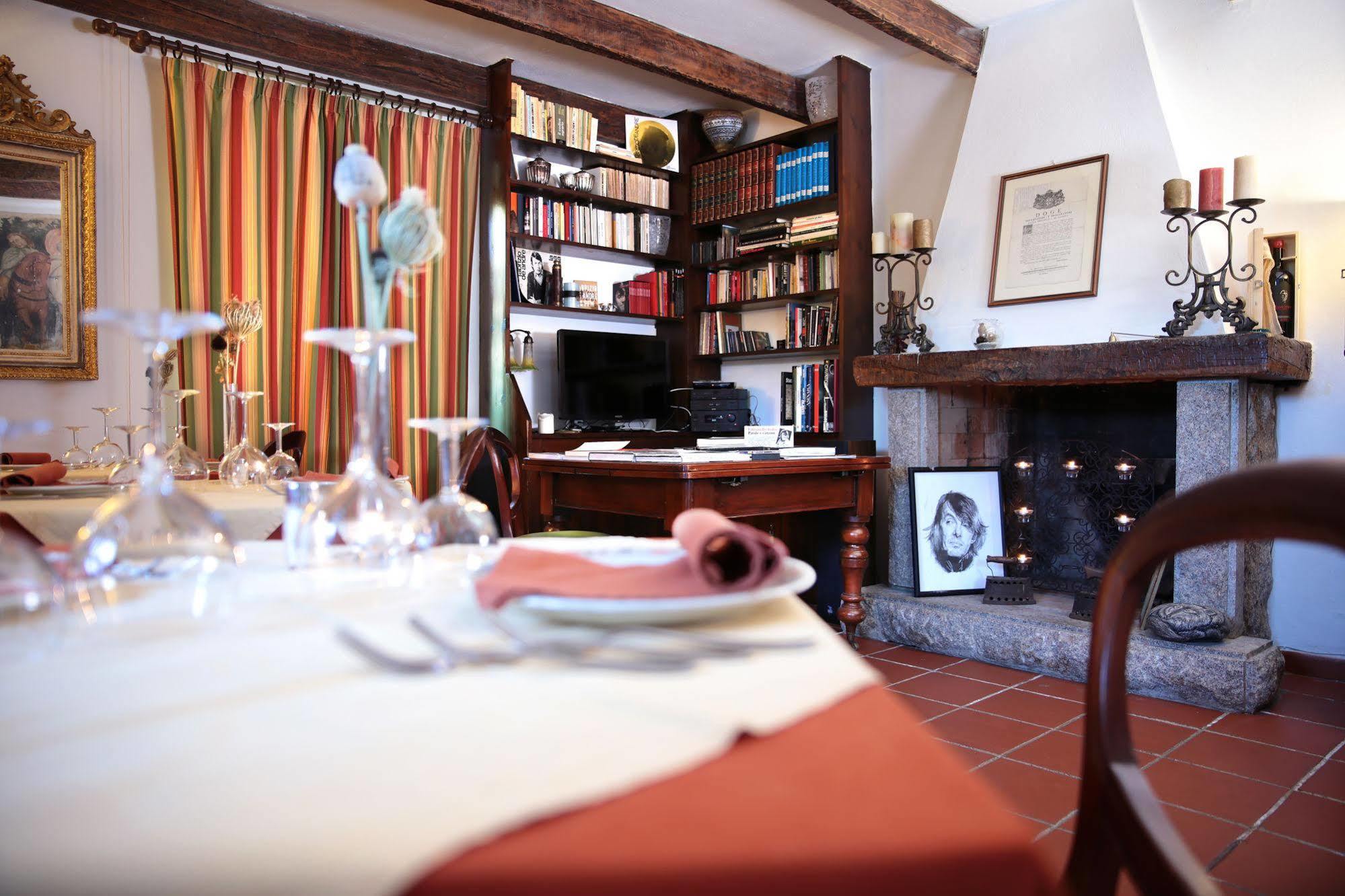 L'Agnata Di De Andre Boutique Hotel Tempio Pausania Kültér fotó